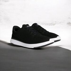 NWT Kizik Lima Unisex Hands-Free Slip-On Breathable Knit Sneakers – Black Size10